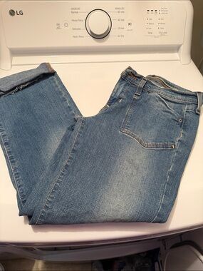 Hint Womens Blue Denim Capris
